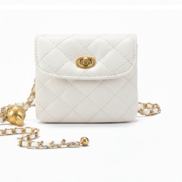 White Crossbody Vegan Belt Chain main image 4